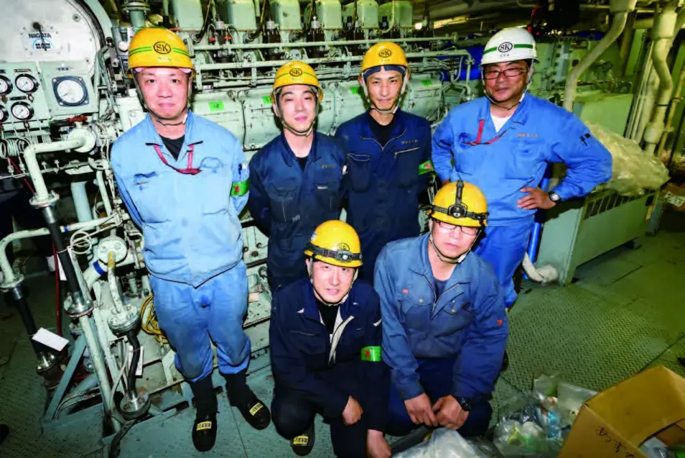 大型船舶の心臓＝機関（エンジン）の整備士